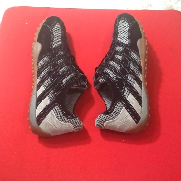 GEOX RESPIRA SNEAKERS - Picture 1 of 11